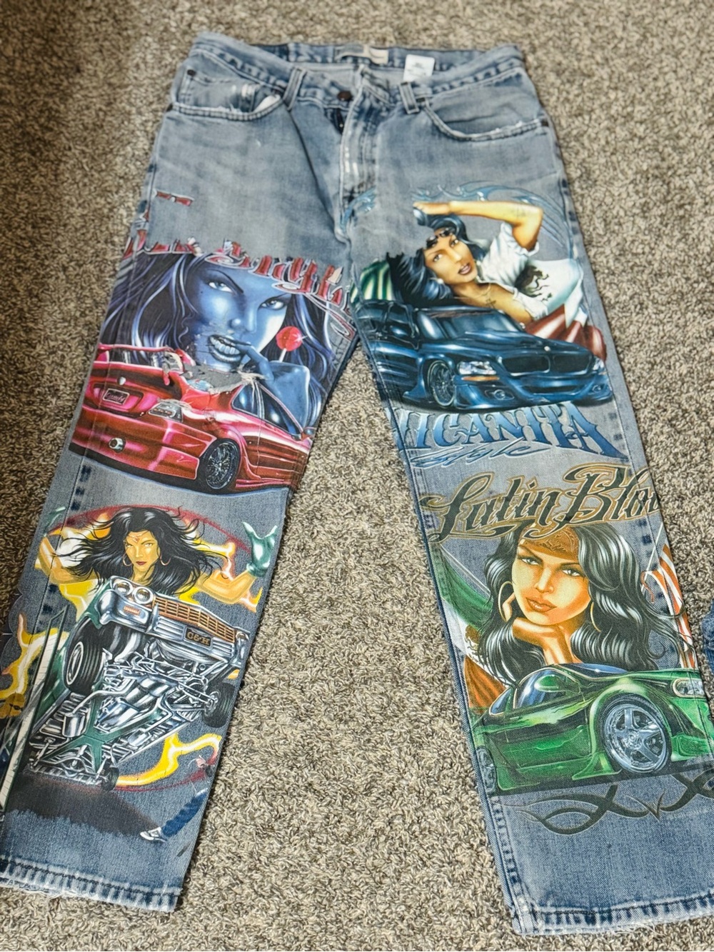Levi's Blue Denim Jeans with Multicolor Artwork